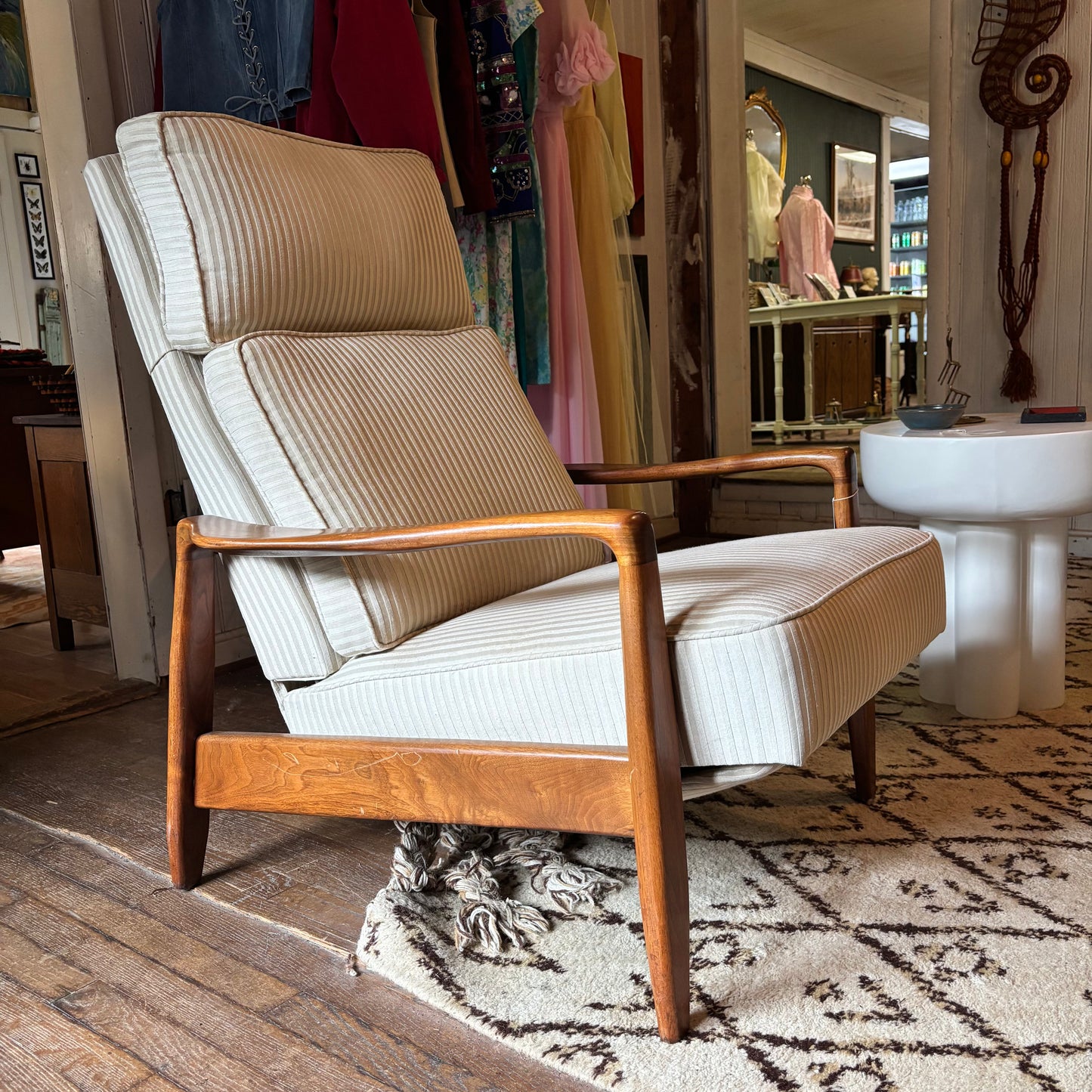 MCM Walnut Lounge Chair