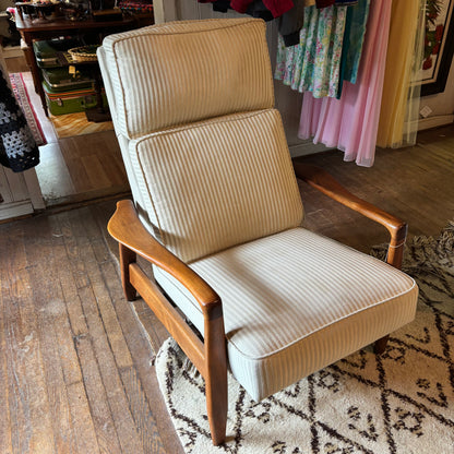 MCM Walnut Lounge Chair