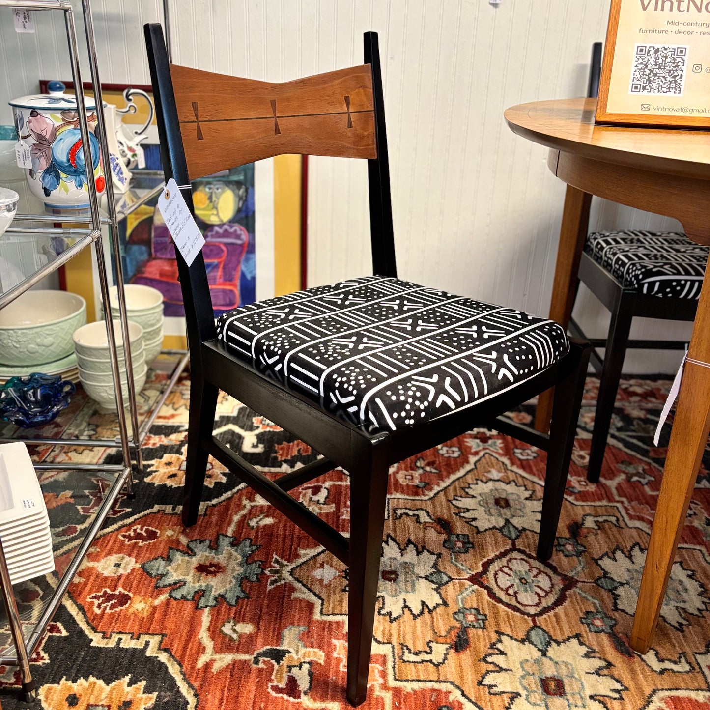 Set of 4 Lane "Tuxedo" Line Chairs
